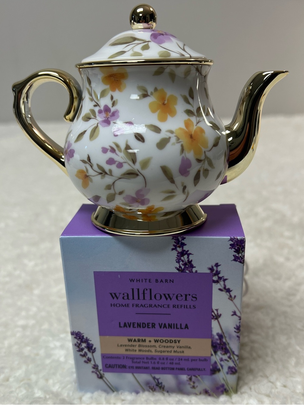 Bath & Body Works "Teapot" Wallflower Diffuser w/Lav. Vanilla Wallflower Refills